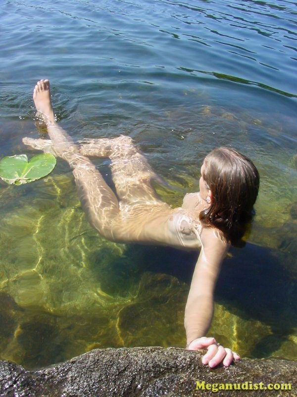 Ах свобода, долой одежду