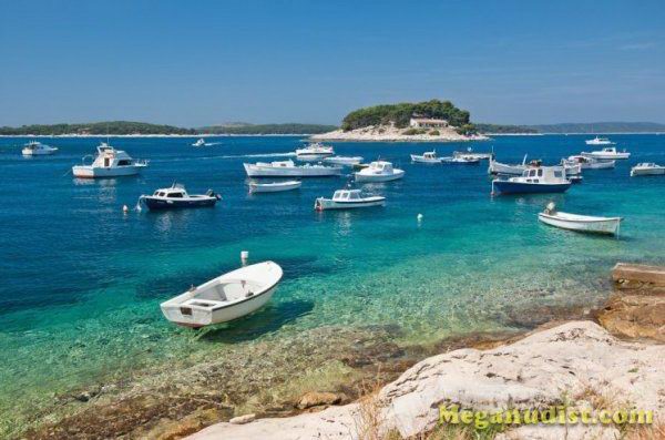 Остров Хвар - нудистские пляжи