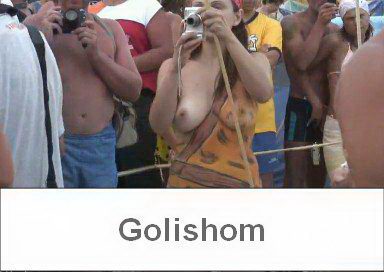 Много нудистов на день Ивана Купалы в Крыму