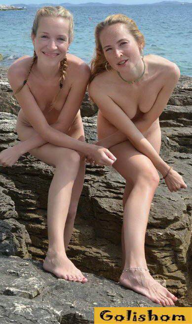 Семейный отдых нудистов из Чехии