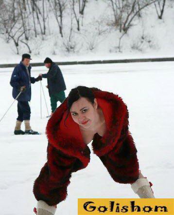 Обнажение в зимнем лесу