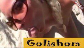 Секс с красивой нудисткой блондинкой