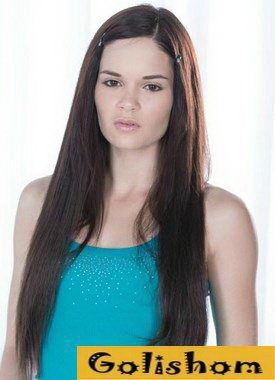 Голая брюнетка