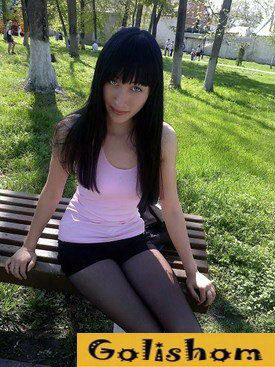 Молодые студентки в чулках