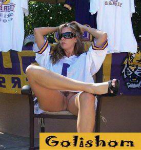 Девушки специально засветили свои письки