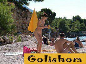 Скрытая камера на пляже фото