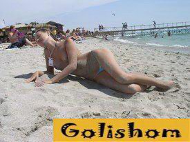 Пляжные девушки