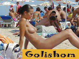 Знаменитости и нудизм