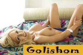 Софи Рид разделась для публики