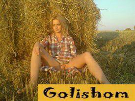 Без трусиков под юбкой