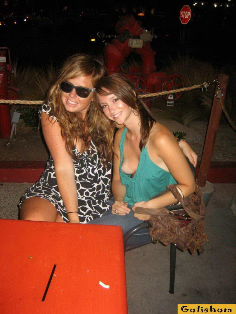 Случайно засветились на камеру Случайно засветились на камеру