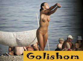 Еще один день в лагере нудистов