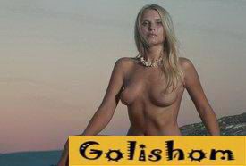 Хейга - нудистка из Швеции