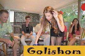 Красивые девушки засветились