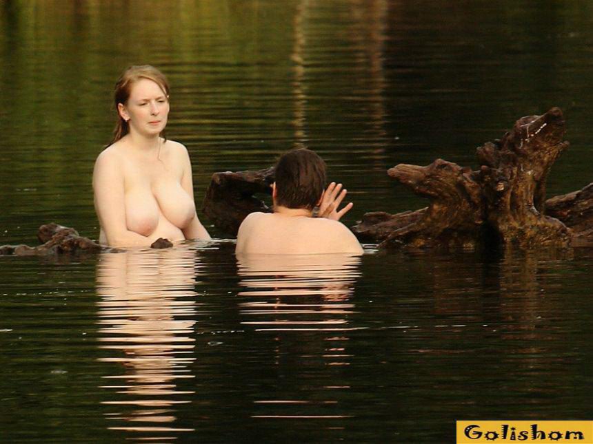 Нудисты любят быть голыми Нудисты любят быть голыми