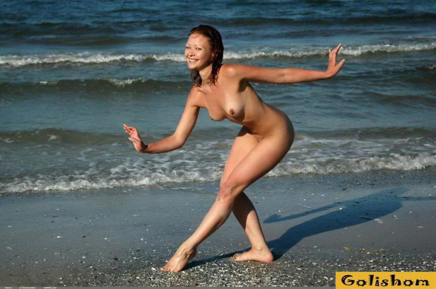 Теплое солнце и конечно нудисты Теплое солнце и конечно нудисты