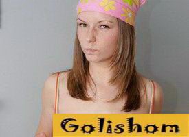 Рыжая красотка балуется перед душем