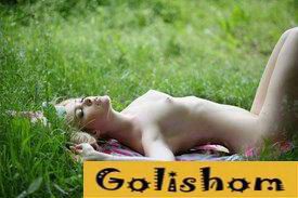 Обнаженная красота на природе