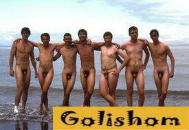 Голые парни-нудисты