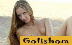 Лена из Сургута загорает голой на пляже