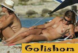 Нудисты и общество