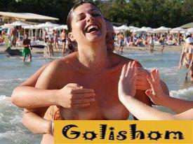 Самая свежая подборка с засветами девушек