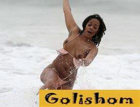 Санди Картер засветилась на пляже