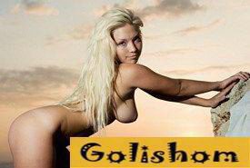 Голая нудистка Лиза на берегу Черного моря