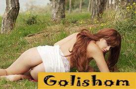 Голая среди березок недалеко от Днепропетровска