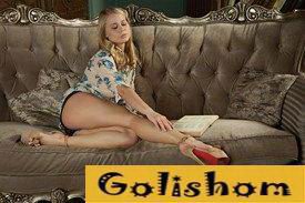 Любовный роман и одинокая девушка!