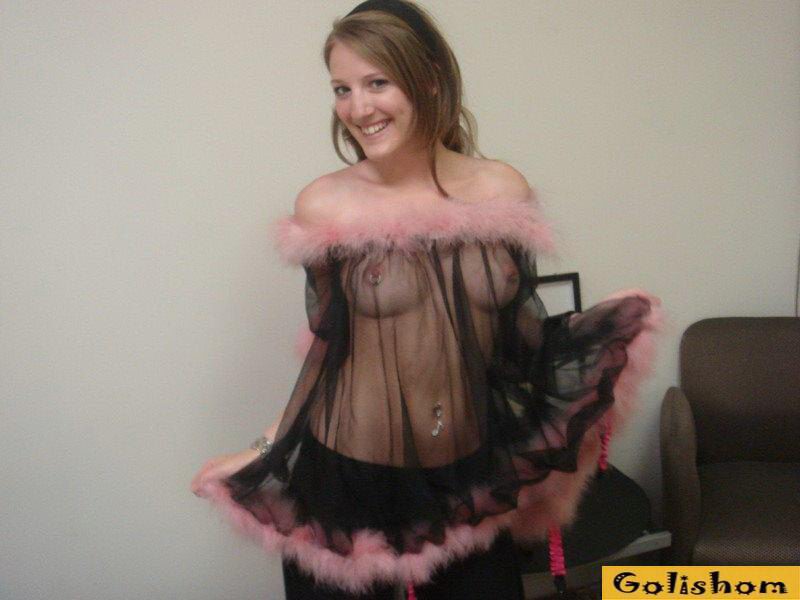 Девушки в прозрачной одежде - (36 фото) Девушки в прозрачной одежде - (36 фото)