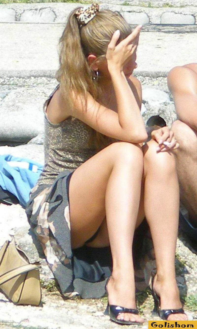 Пикантные засветы с девушками Пикантные засветы с девушками