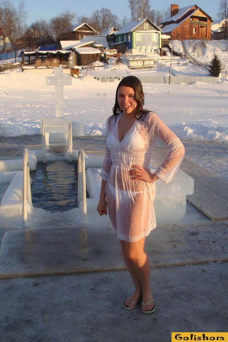 Пикантные засветы с девушками Пикантные засветы с девушками