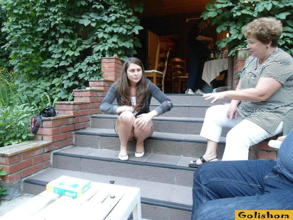 Пикантные засветы с девушками Пикантные засветы с девушками