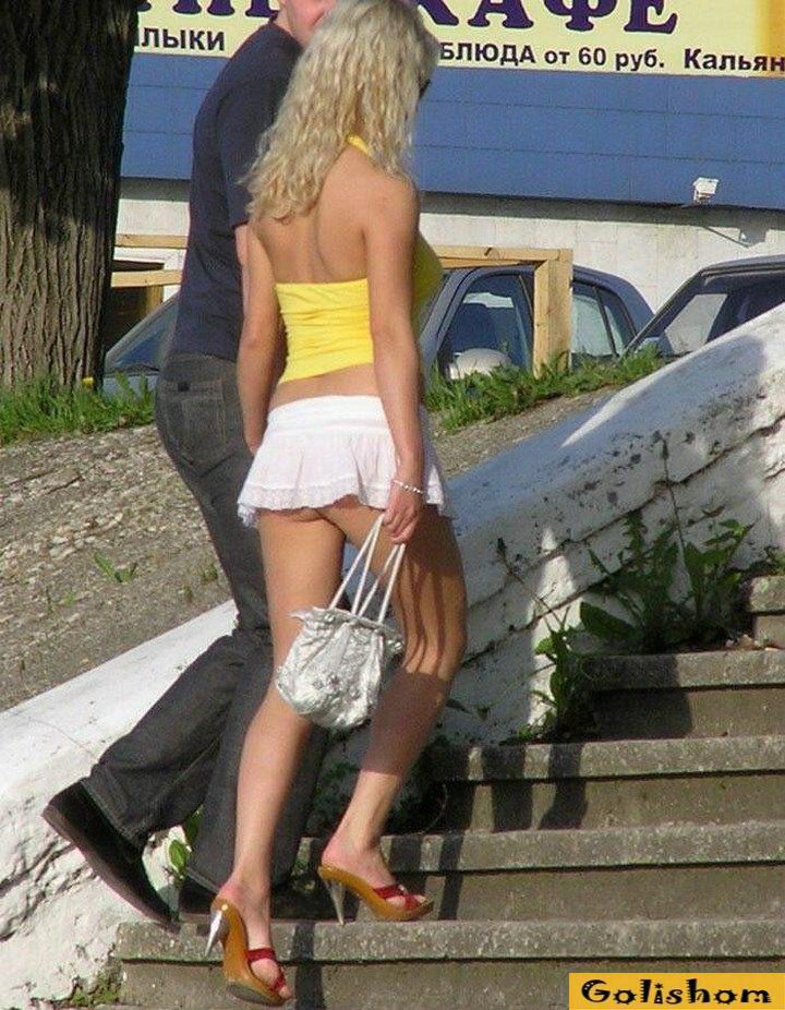 Пикантные засветы с девушками Пикантные засветы с девушками