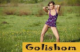 Нудистка дня - Вся в родинках, значит счастливая!