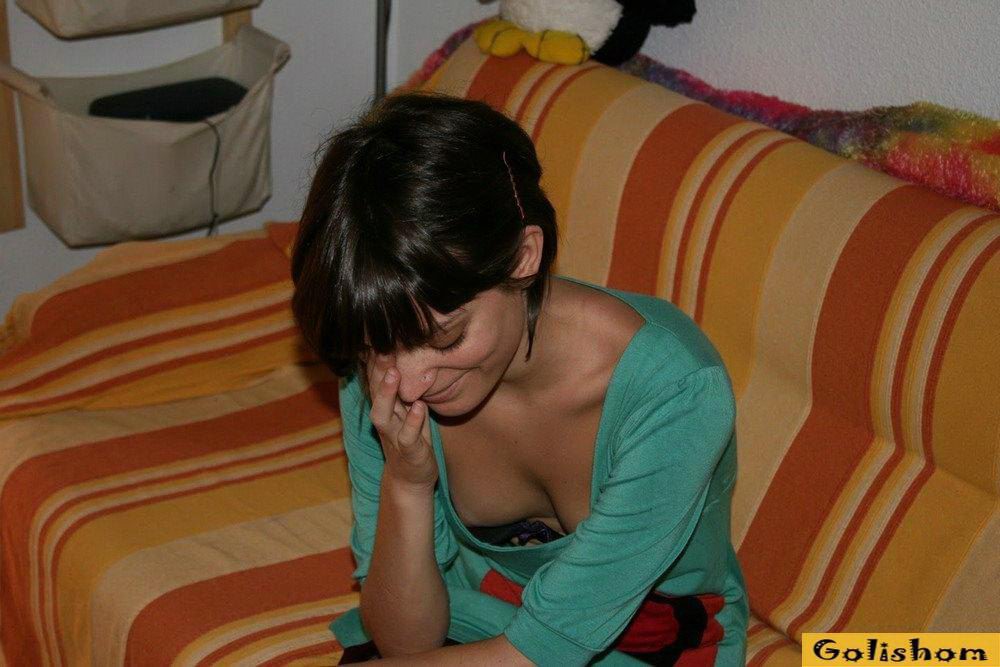 Хорошая подборка засветов девушек Хорошая подборка засветов девушек