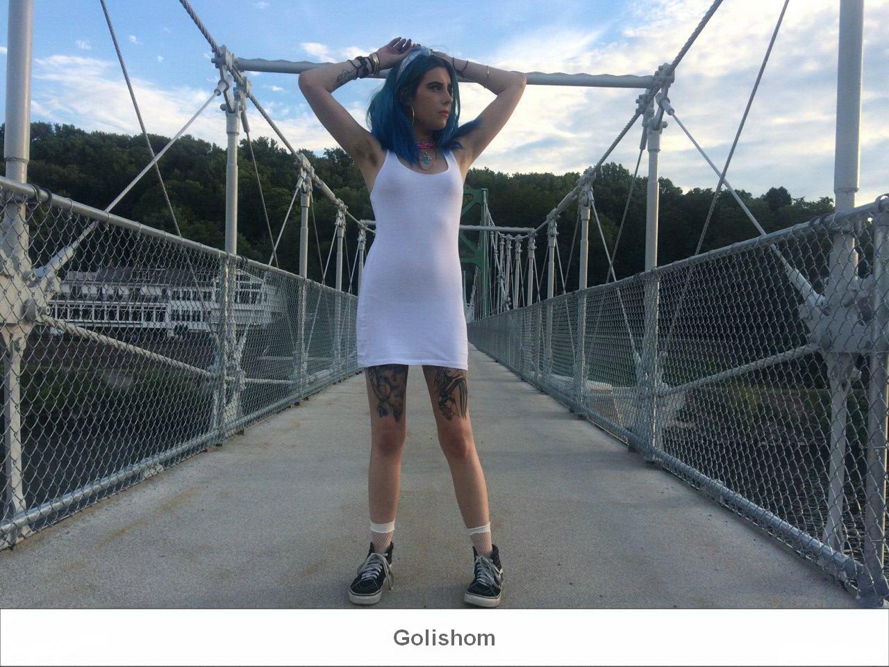 Девушка которая не любит подбриваться Девушка которая не любит подбриваться