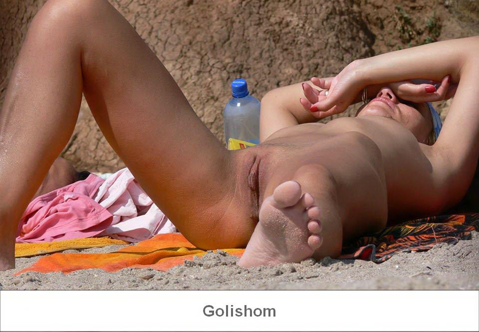 Письки нудистов крупным планом Письки нудистов крупным планом