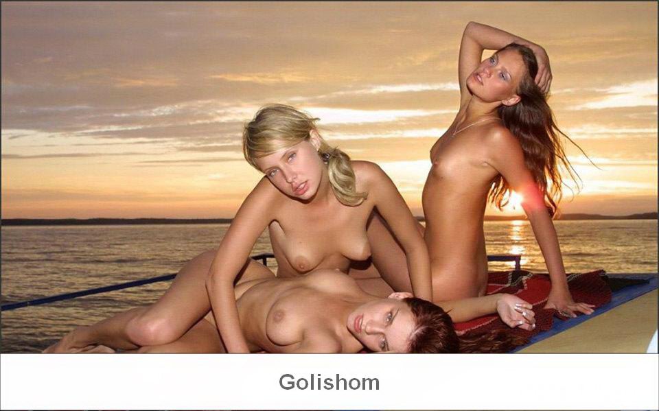 Три красивые нудистки на яхте в Крыму Три красивые нудистки на яхте в Крыму