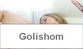 Красивая телочка играет со своей писькой видео