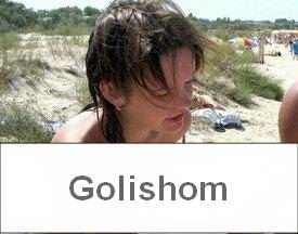 Засветы девушек из под блузок и лифчиков