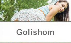 Голая нудистка на пикнике