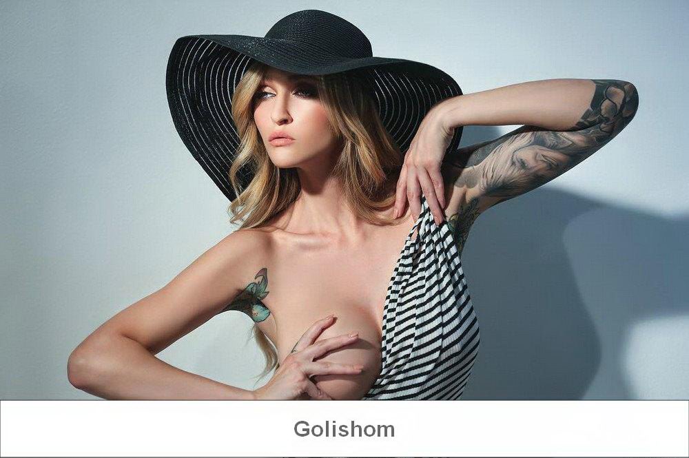 В Instagram набирает популярность новый тренд - «Рука вместо лифчика» В Instagram набирает популярность новый тренд - «Рука вместо лифчика»