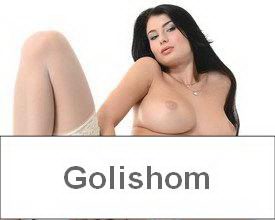 Огромные натуральные буфера красивой брюнетки