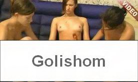 Три нудистки и диван - видео