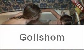 Частное видео двух лесбиянок в ванной комнате