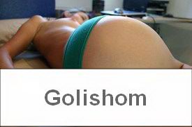 Милая няшка показала свою попку