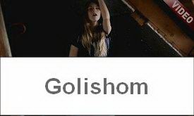 Телочка на чердаке мастурбирует и кончает брызгами видео