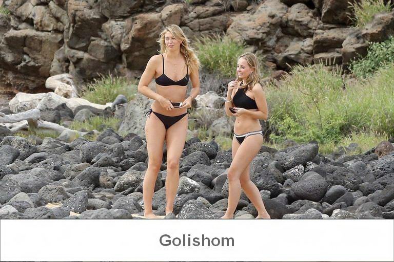 Мария Шарапова засветилась на пляже в бикини Мария Шарапова засветилась на пляже в бикини